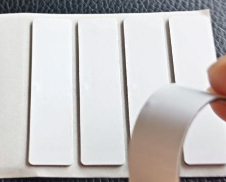 회사 로고 UHF RFID 라벨 공급망의 금속 또는 비 금속에 태그
