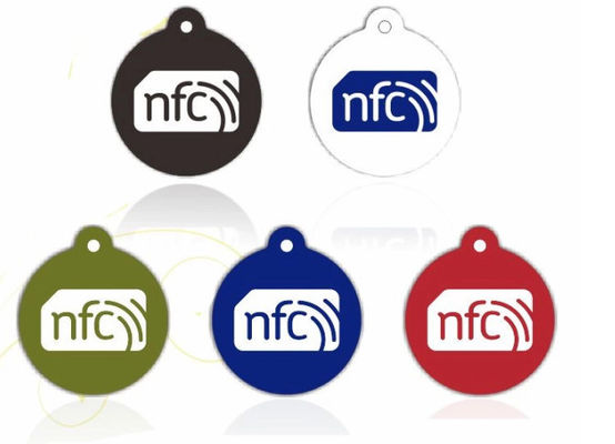 맞춤형 크기 에포시 NFC 스티커 라벨 213 215 칩 키 링 전화