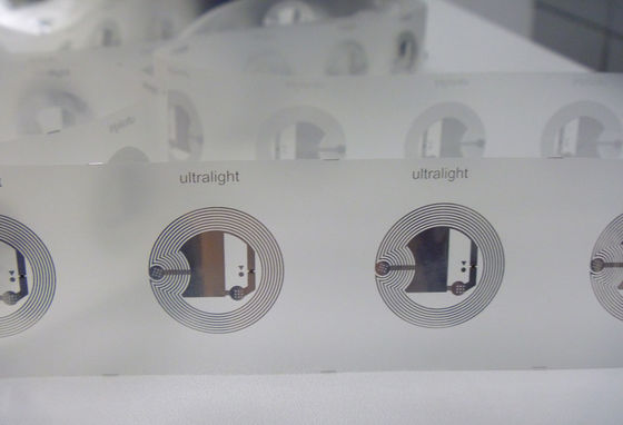 13.56MHZ UHF Wet Inlay RFID Tag Dia 25mm 종이 카드 / 키 포 / 손목밴드